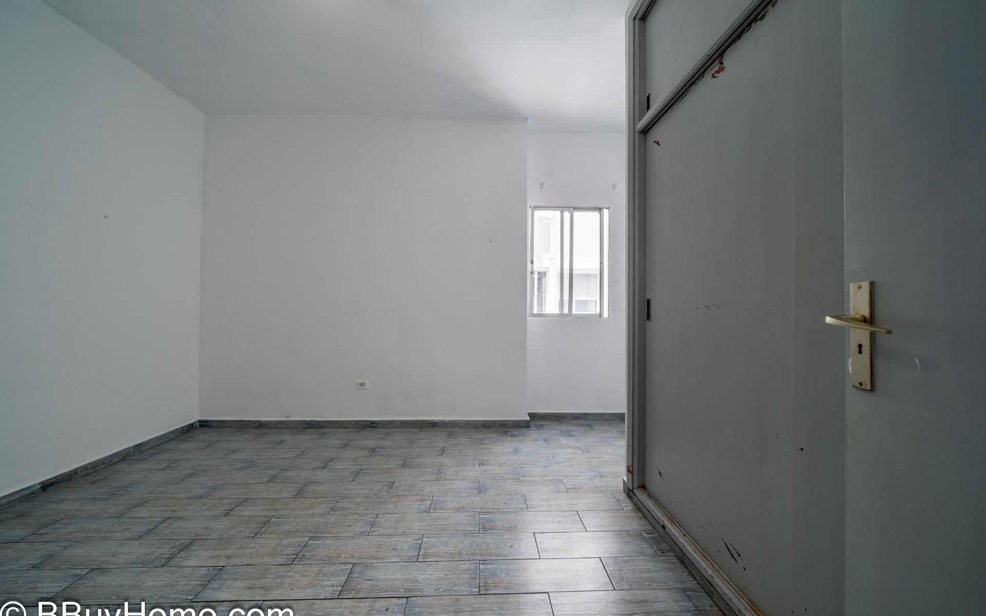 Piso en venta en Néstor de la Torre