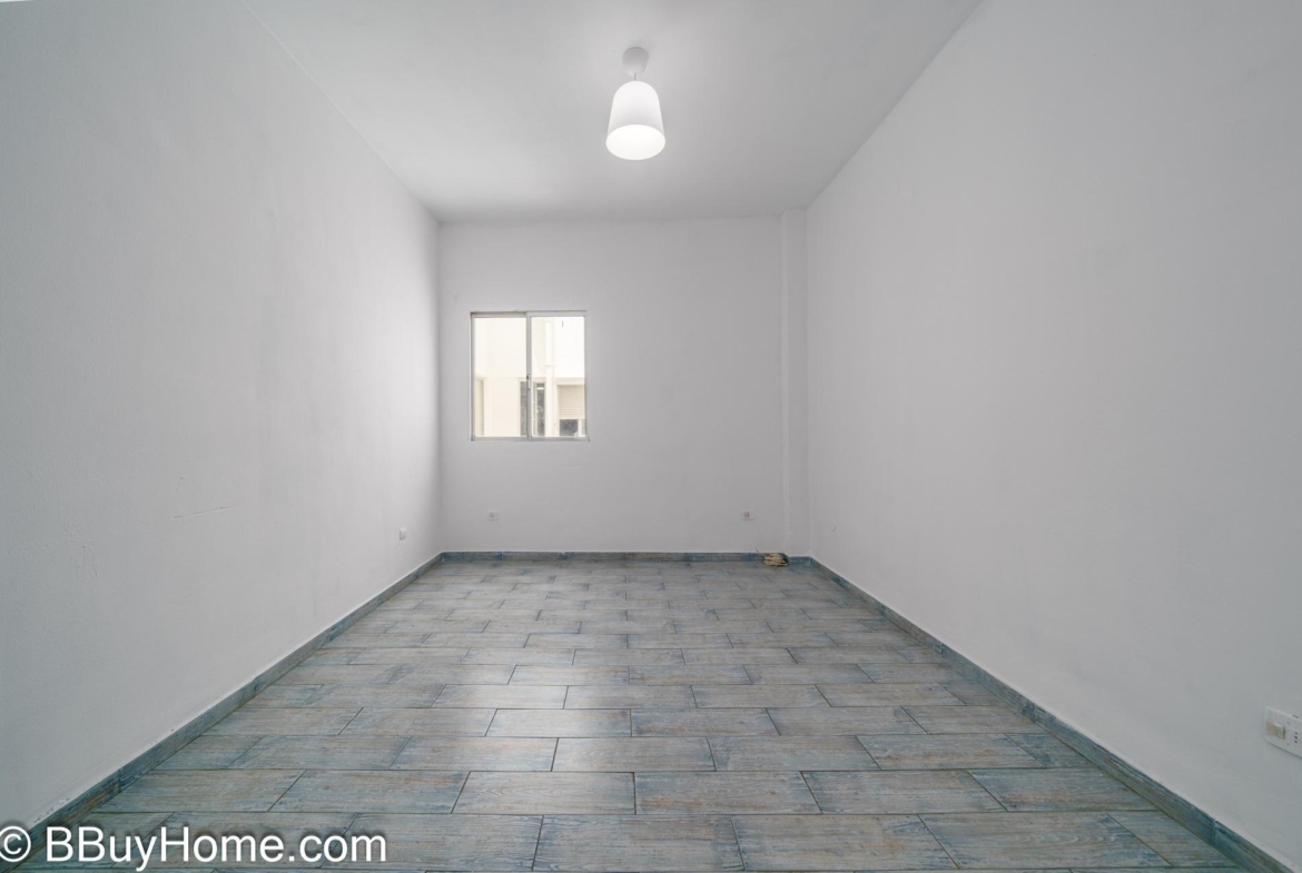 Piso en venta en Néstor de la Torre